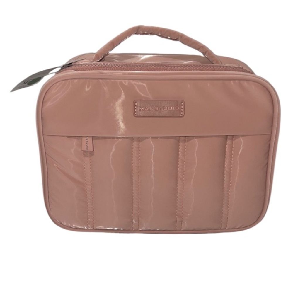 492. Max Studio  Peach Cosmetic & Toiletry Bag. - Picture 5 of 5